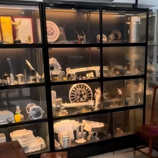 <center>Custom Components & Finishing</center>